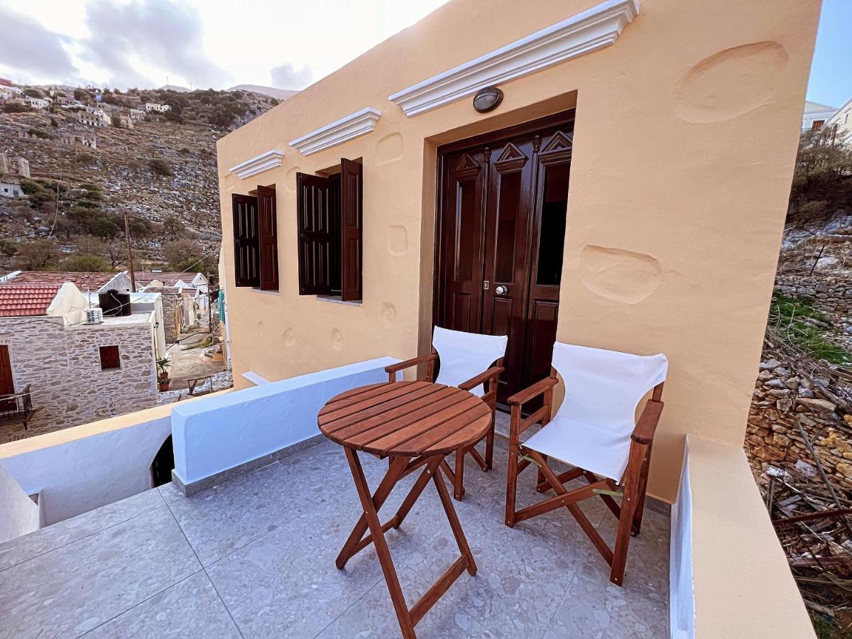 Pavlos House Sými Luaran gambar